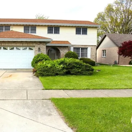Buy this 4 bed house on 3662 192nd Street in Lansing, IL 60438