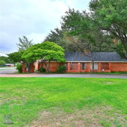 Buy this 4 bed house on 4291 South 14th Street in Abilene, TX 79605