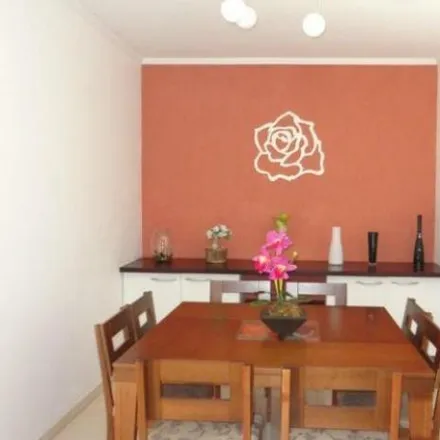 Buy this 2 bed house on Avenida João Aranha in Paulínia - SP, 13145-256