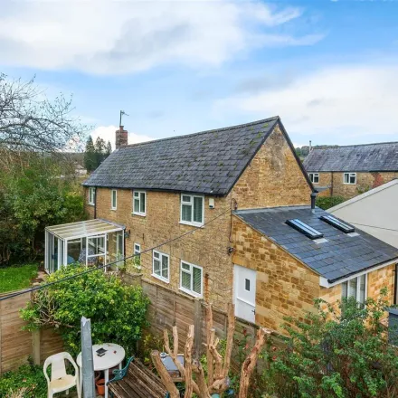 Rent this 3 bed apartment on East Street in Beaminster, DT8 3DS