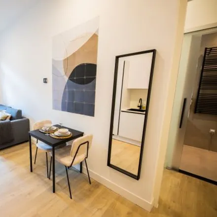 Rent this 2 bed apartment on The Art of Freedom in Schiedamsesingel, 3012 BB Rotterdam
