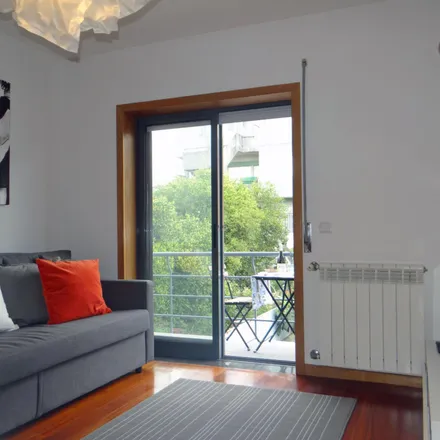 Rent this 1 bed apartment on Cepsa in Travessa da Asprela, Porto