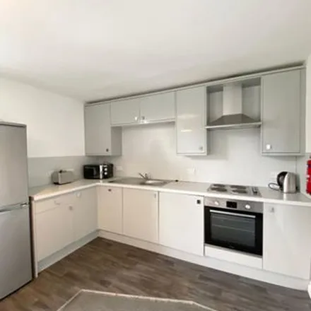 Rent this 4 bed apartment on 25 Perth Road in Seabraes, Dundee