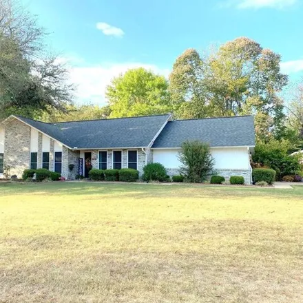 Buy this 3 bed house on 108 Westwood Drive in De Queen, AR 71832