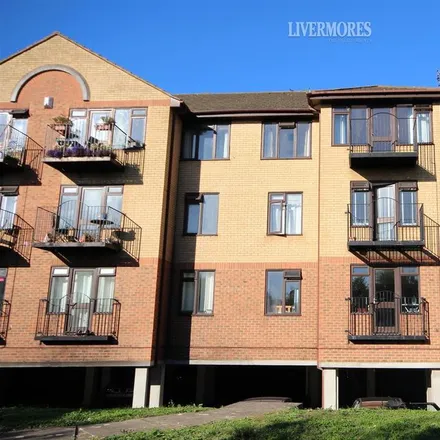 Rent this 1 bed apartment on Knockhall Road in London Road, Greenhithe