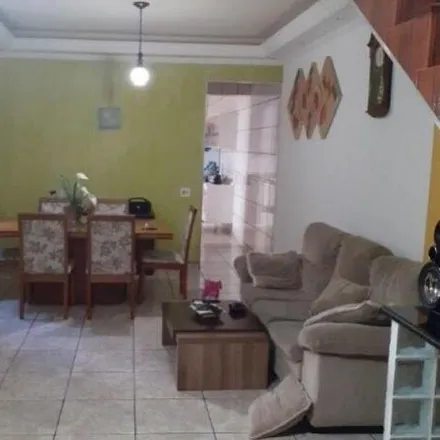 Buy this 3 bed house on Rua Amélia Rodrigues 351 in Presidente Dutra, Guarulhos - SP