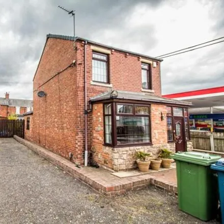 Buy this 3 bed house on Waugh & Co. Accountant in Heworth Road, Washington