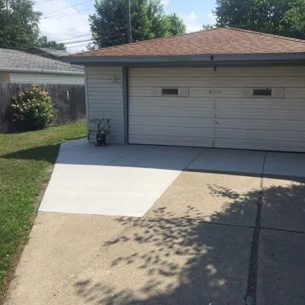 Image 4 - 5683 Gertrude Street, Dearborn Heights, MI 48125, USA - House for sale