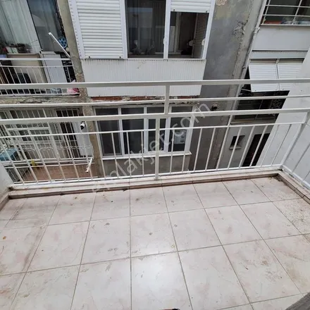 Image 2 - Gökdere Caddesi 96, 35160 Karabağlar, Turkey - Apartment for rent