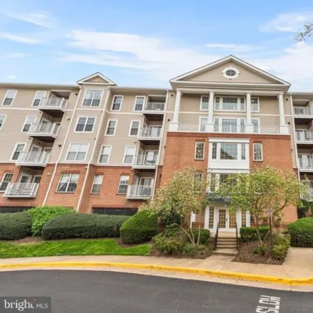 Buy this 2 bed condo on Pavilions Clubhouse in 6990 Falls Reach Drive, Falls Church