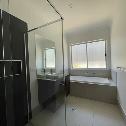 Image 2 - Pera Crescent, Warwick QLD 4370, Australia - Apartment for rent