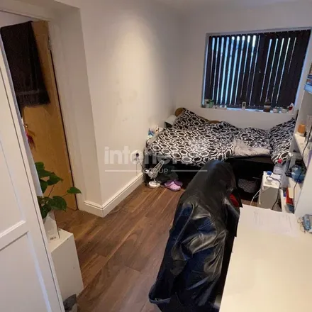 Image 9 - Rhigos Gardens, Cardiff, CF24 4LS, United Kingdom - Apartment for rent