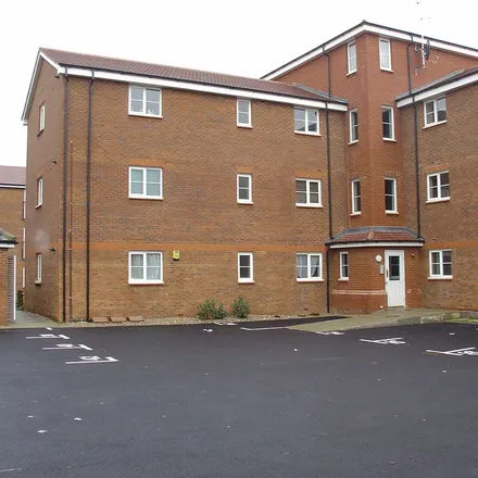 Image 1 - 10 Walker Grove, Hatfield, AL10 9PL, United Kingdom - Apartment for rent
