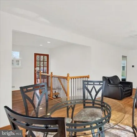 Image 6 - 757 Ritchie Avenue, Silver Spring, MD 20910, USA - House for sale