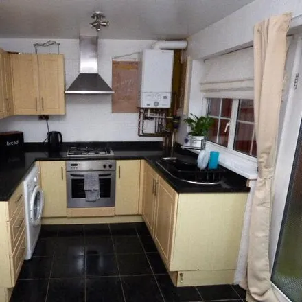Image 7 - Prospect View, Pudsey, LS13 3JS, United Kingdom - Townhouse for rent