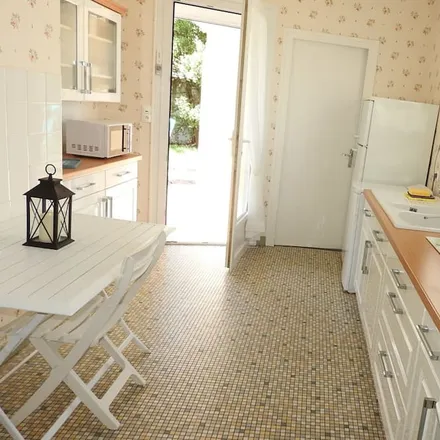 Rent this 2 bed house on 85100 Les Sables-d'Olonne