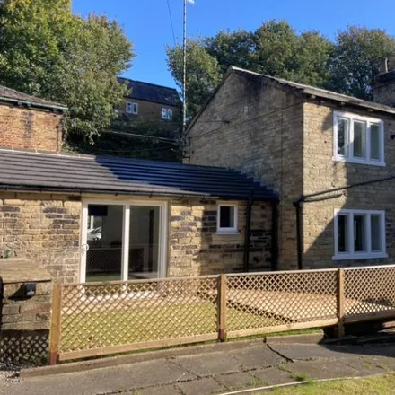 Rent this 4 bed house on Old Lane in Woolshops, Halifax