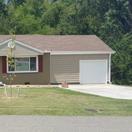 Buy this 3 bed house on 705 Edwards Drive Southeast in Knoxville, TN 37920