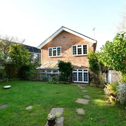 Image 2 - Shenfield Place, Brentwood, CM15 9AH, United Kingdom - House for sale