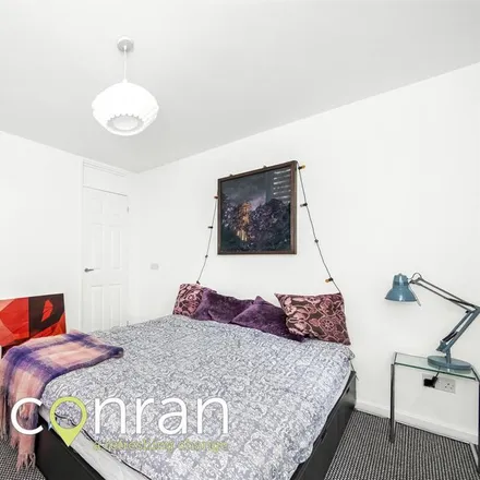 Image 5 - Londis, 158 Lewisham Way, London, SE14 6PD, United Kingdom - Apartment for rent