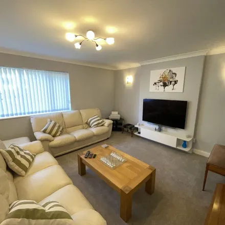 Image 1 - The Perfect Buff, Wolverhampton Road, Cannock, WS11 1AP, United Kingdom - Apartment for rent