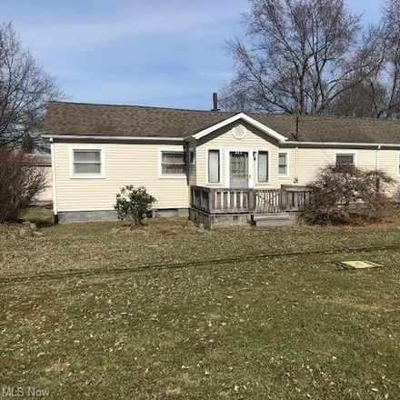 Buy this 3 bed house on West Liberty Street in Hubbard, Trumbull County