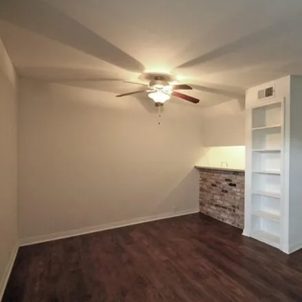 Rent this 1 bed house on 559 Heights Boulevard in Houston, TX 77007