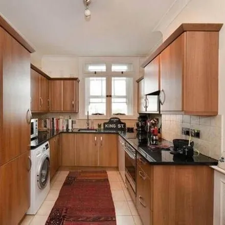 Rent this 2 bed townhouse on Hyde Park Street in London, W2 2LW