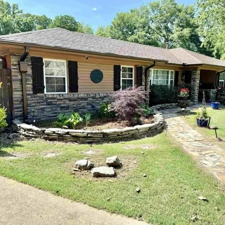 Buy this 3 bed house on 245 South Mendenhall Road in Memphis, TN 38117