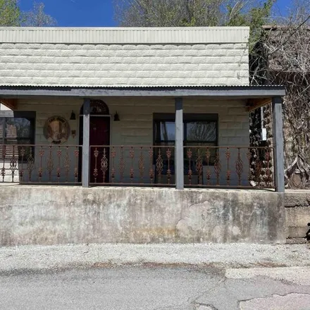 Image 1 - 340 Walnut Street, Calico Rock, Izard County, AR 72519, USA - House for sale