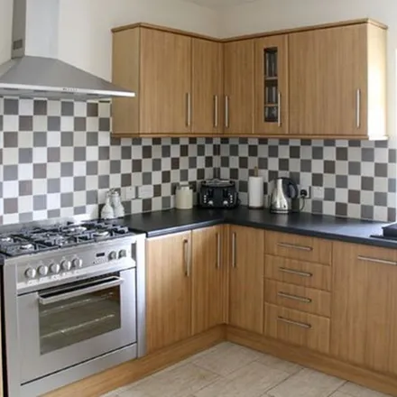 Rent this 4 bed duplex on Capel Teilo Road in Carmarthenshire, SA17 4RN