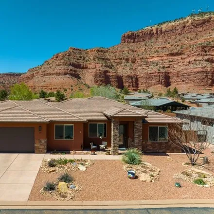 Image 2 - 560 El Valle Drive, Kanab, UT 84741, USA - House for sale