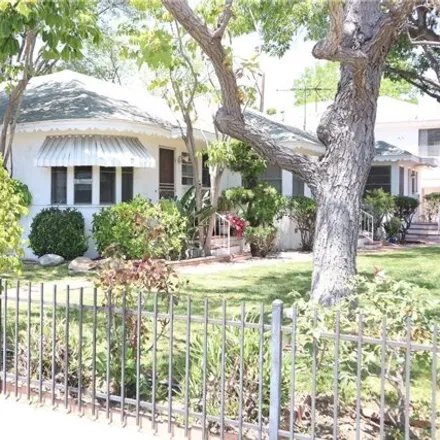 Image 1 - 11621 Moorpark St, Studio City, California, 91602 - House for sale