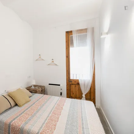 Rent this 1 bed apartment on Carrer d'Alcolea in 08001 Barcelona, Spain