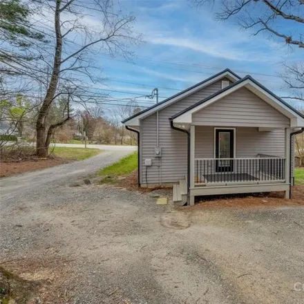 Image 4 - 2662 Spartanburg Highway, East Flat Rock, Henderson County, NC 28726, USA - House for sale