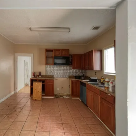 Image 1 - 8210 Nelson Street, New Orleans, LA 70118, USA - Duplex for sale