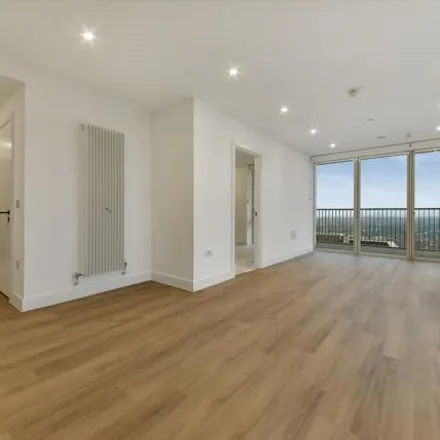 Image 5 - Friary Road, London, W3 6ZE, United Kingdom - Apartment for rent