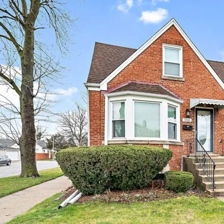 Buy this 4 bed house on 3500 North Rutherford Avenue in Chicago, IL 60634