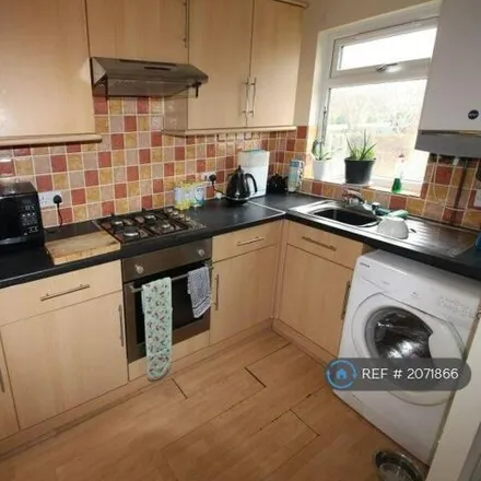 Image 4 - Riversdale, Cardiff, CF5 2QL, United Kingdom - Townhouse for rent