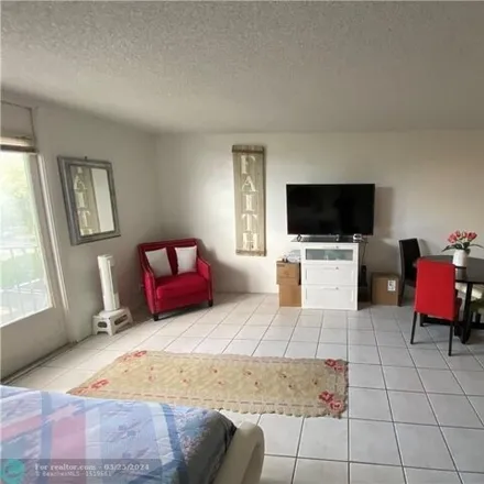 Image 6 - Riverside Drive, Coral Springs, FL 33065, USA - Condo for rent