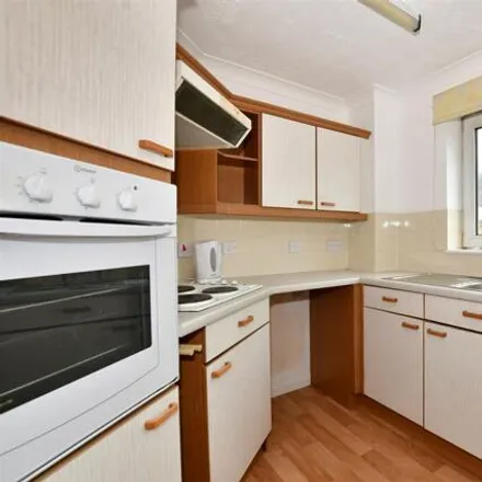 Buy this 1 bed apartment on Croydon Road in Tandridge, CR3 6QF