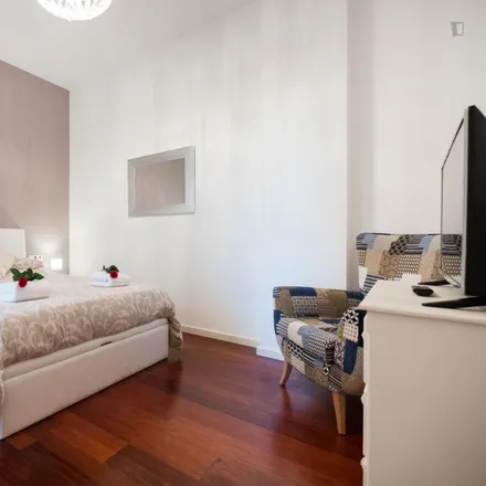 Rent this 3 bed apartment on Intimissimi in Carrer de Montsió, 08001 Barcelona