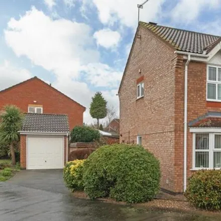 Buy this 3 bed duplex on The Osiers in Loughborough, Leicestershire