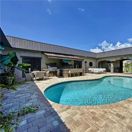 Image 6 - 444 Southwest Paradise Point Road, Crystal River, Citrus County, FL 34429, USA - House for sale