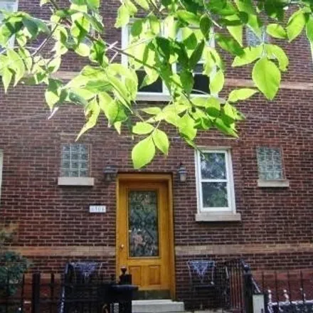 Rent this 1 bed house on 6900 North Wayne Avenue in Chicago, IL 60626