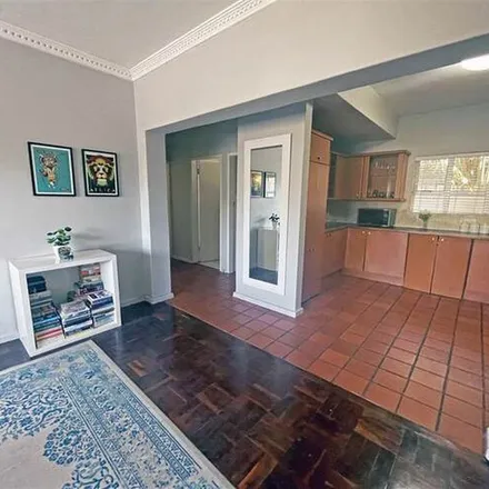 Image 1 - Abbey Manor, Montrose Avenue, Cape Town Ward 77, Cape Town, 8001, South Africa - Apartment for rent