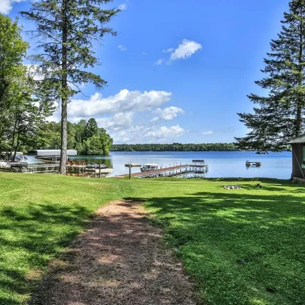 Image 5 - 13099 Papoose Lake Road, Winchester, Vilas County, WI 54545, USA - House for sale