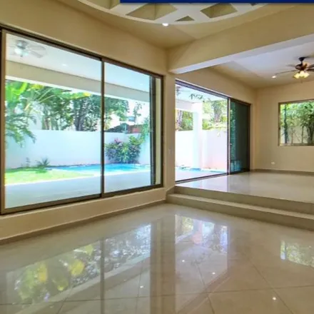 Buy this 1studio house on Villa Magna Entrada in 77560 Cancún, ROO