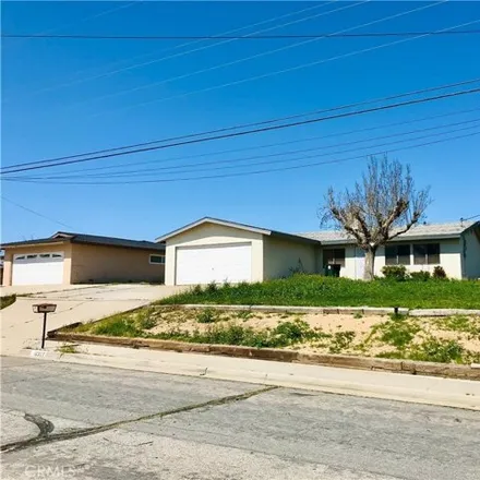 Image 2 - 16344 Midway Street, Victorville, CA 92395, USA - House for sale
