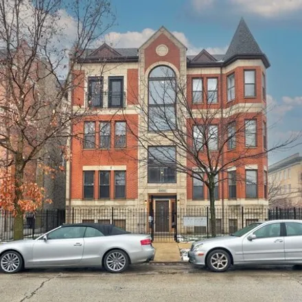 Buy this 4 bed condo on 4804 South Saint Lawrence Avenue in Chicago, IL 60615